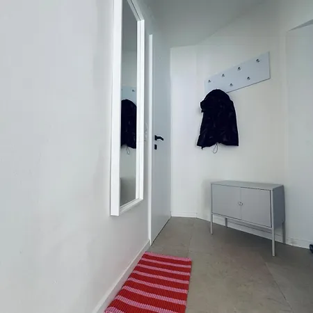 Luminous Apartment *